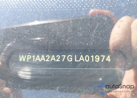 2016 Porsche Cayenne z USA, uszkodzony, nr VIN WP1AA2A27GLA01974